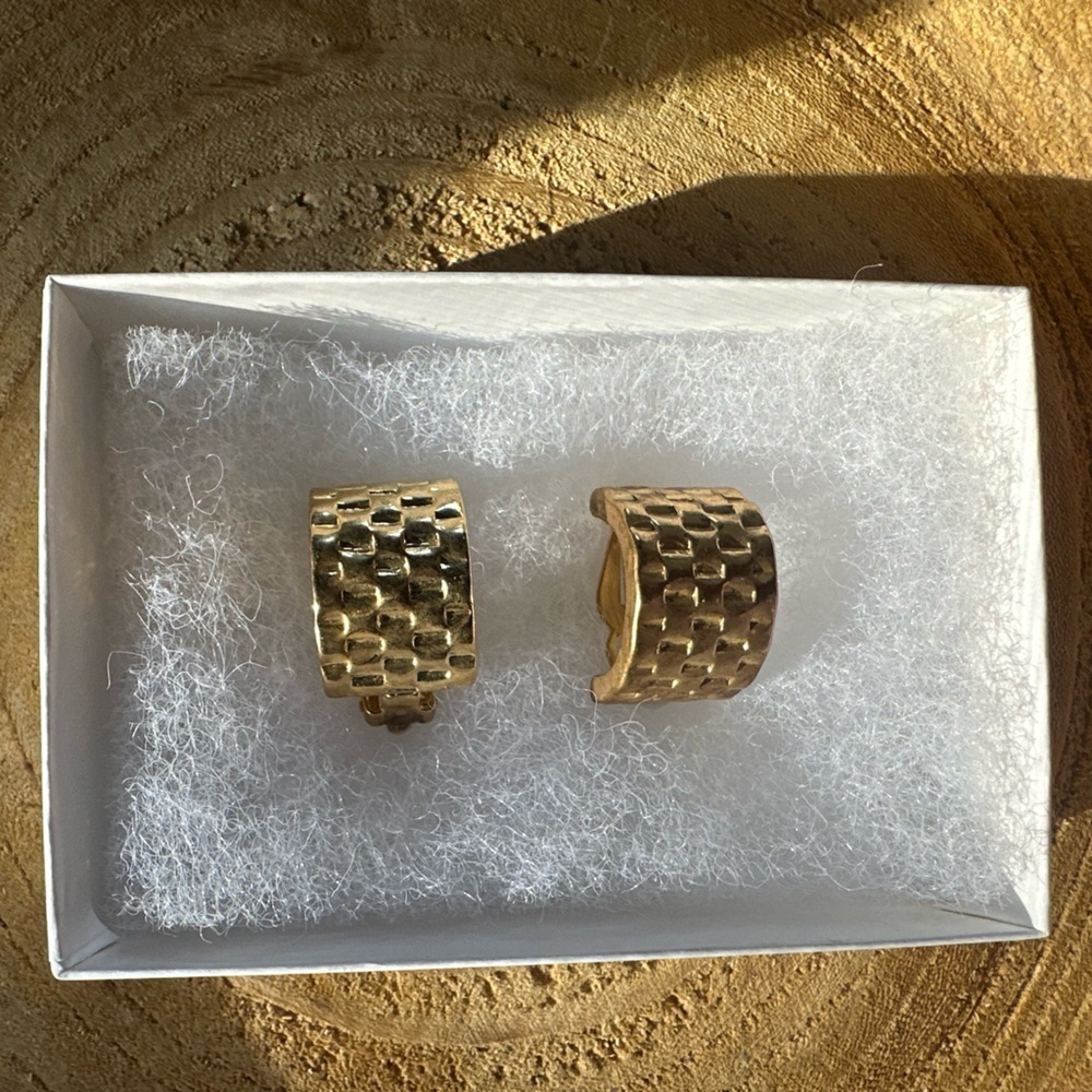 Bud Hill Gold Textured Women Clip on Earrings